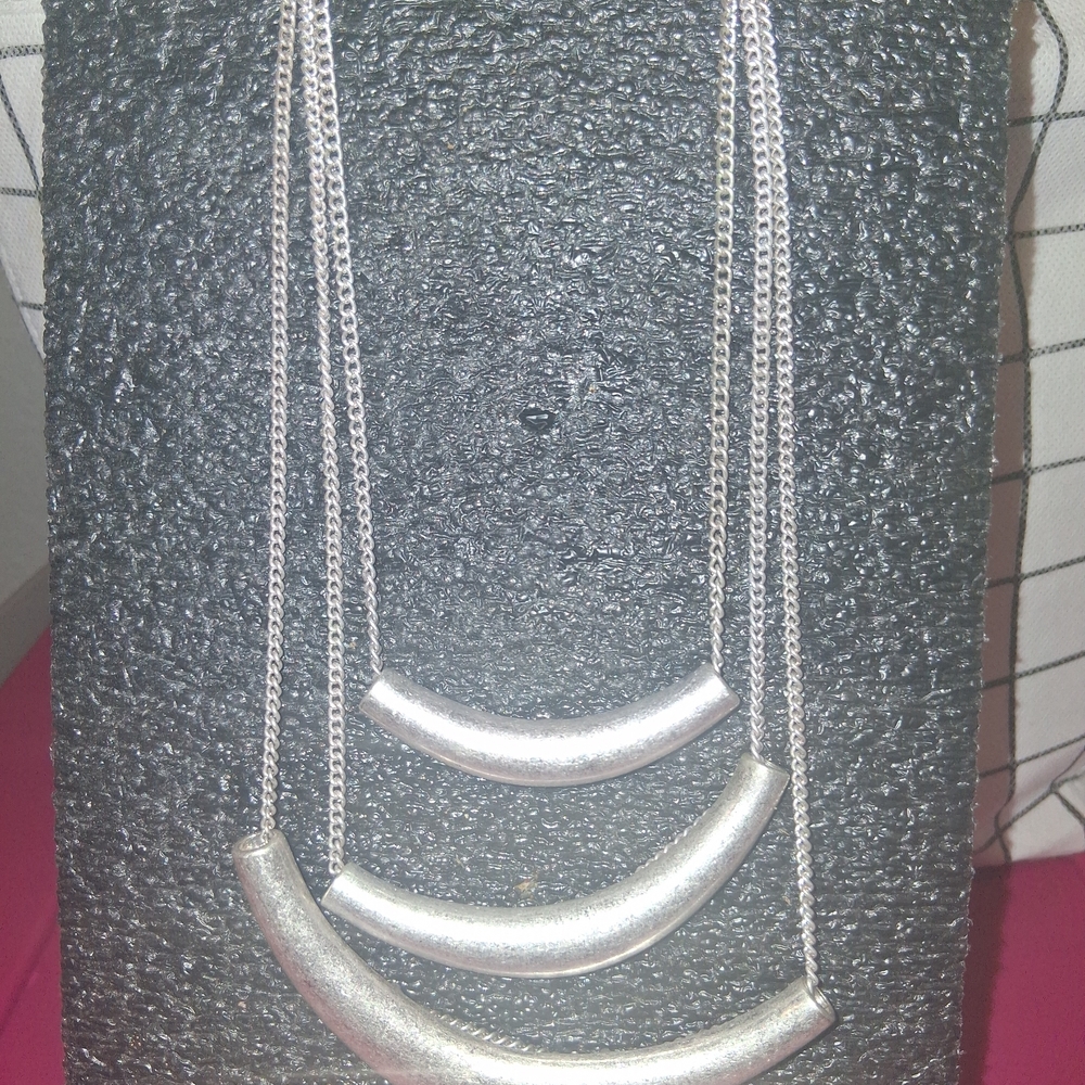 Chic Silver Triple Bar Necklace
